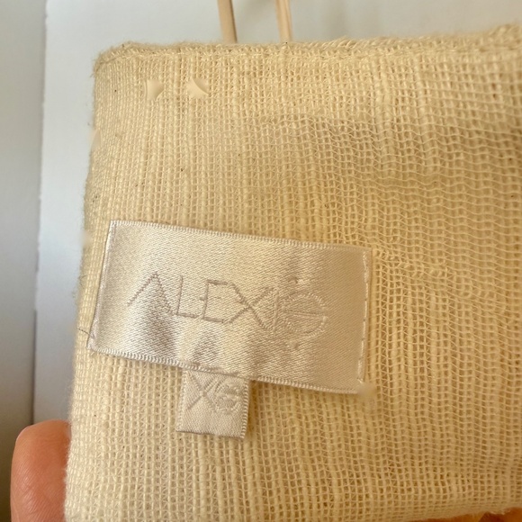 ALEXIS, ivory gown - Picture 7 of 13